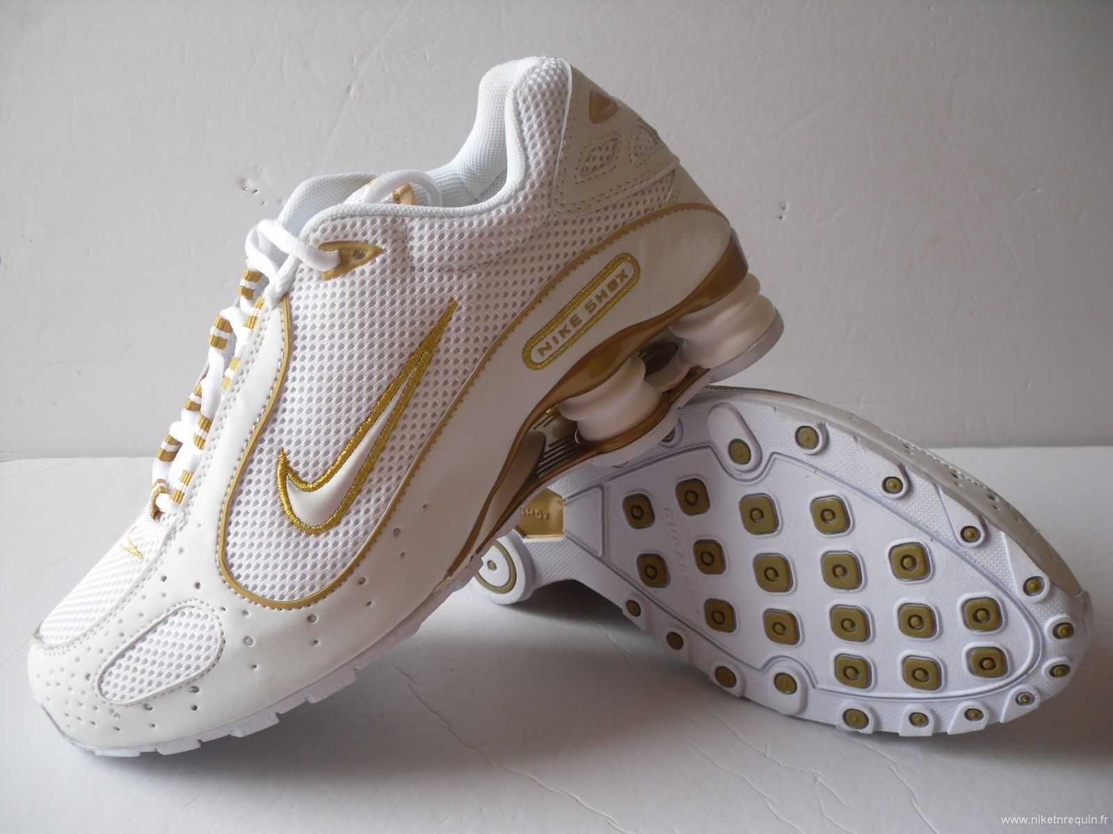 or et blanc Nike Shox R4 Demon (1).JPG